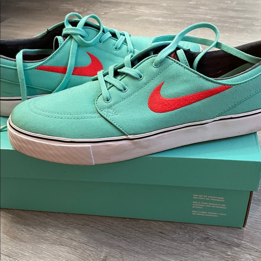 Nike Zoom Stefan Janoski Cnvs Worn View 3